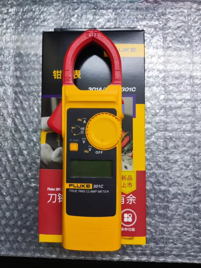FLUKE 301C True-RMS Clamp Meter thumbnail