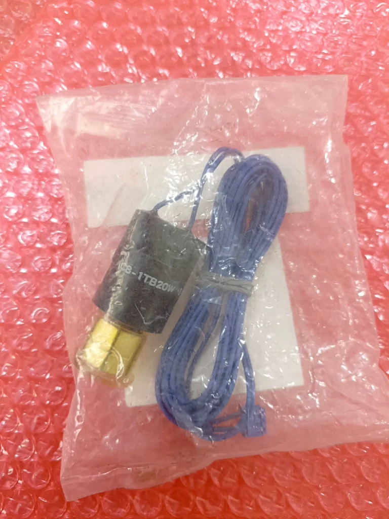 Daikin High Pressure Switch ACB-1TB20W thumbnail