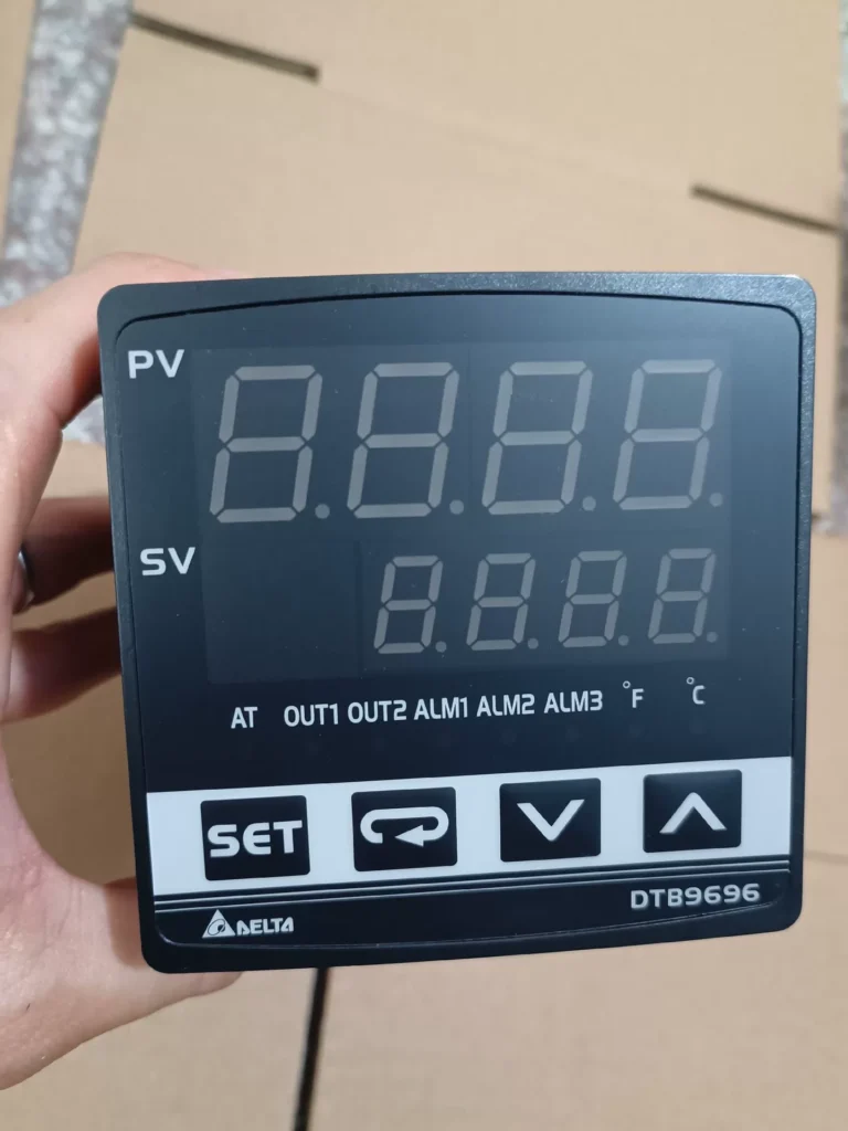 Delta DTB9696VR Temperature Controller thumbnail