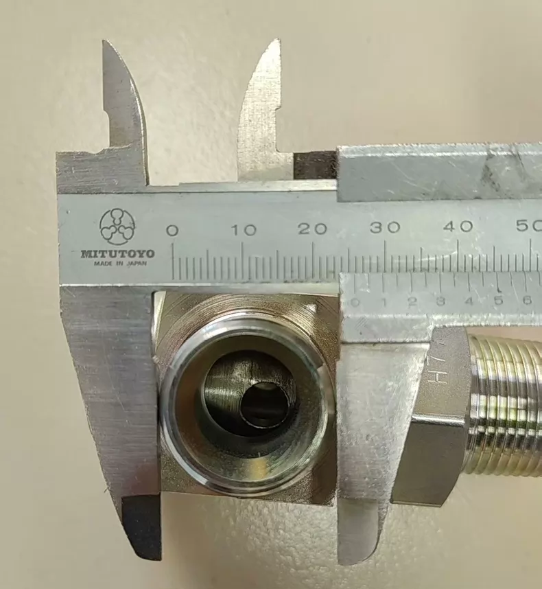 Bridgestone JL12CC Rotary Union thumbnail