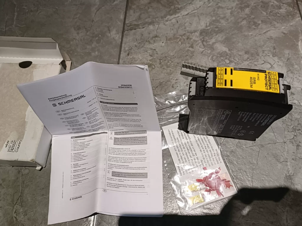 Schmersal SRB402EM Safety Relay thumbnail