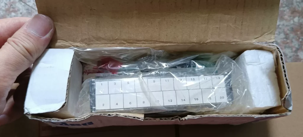 IDEC BX1-TK2201 Terminal Block thumbnail