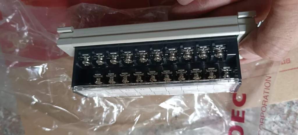 IDEC BX1-TK2201 Terminal Block thumbnail