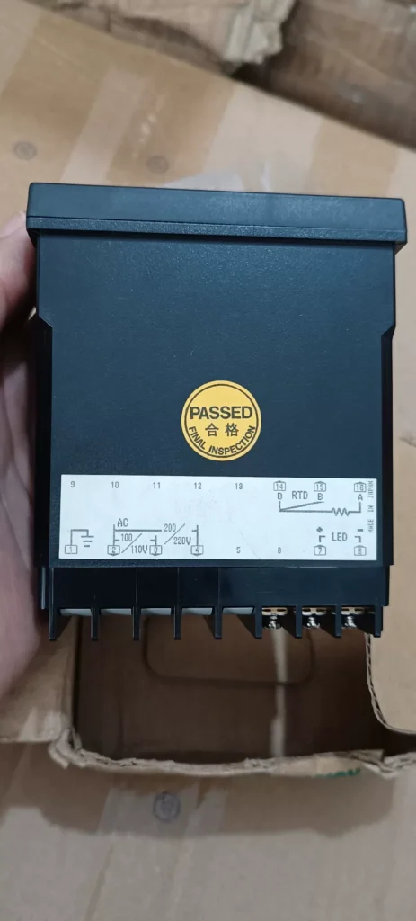 RKC DP-4-R-AN Temperature Controller thumbnail