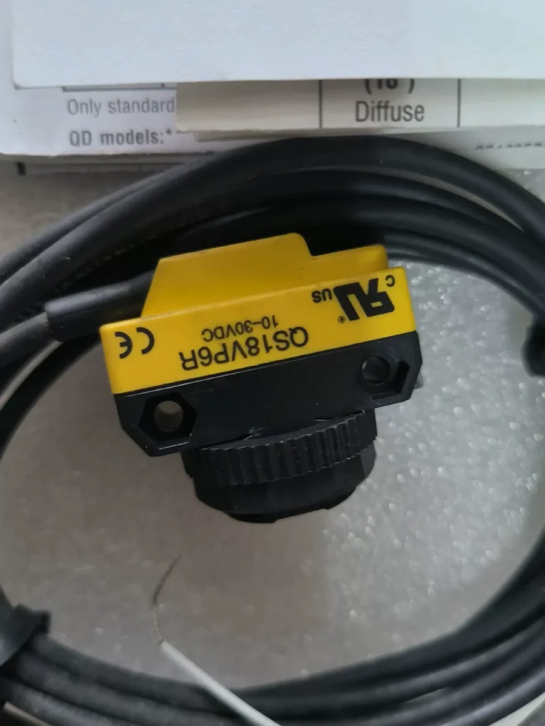 BANNER QS18VP6R Sensor thumbnail
