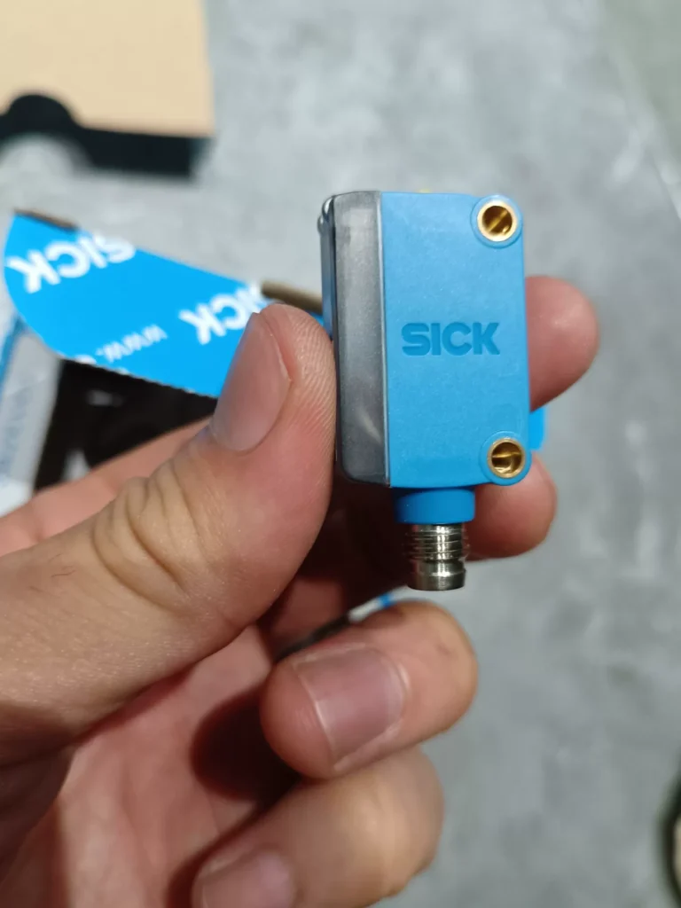SICK KTM-MN31181P Sensor thumbnail
