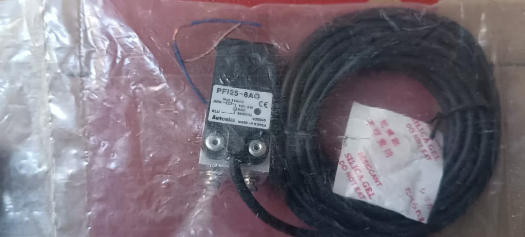 Autonics PFI25-8AO Proximity Sensor thumbnail