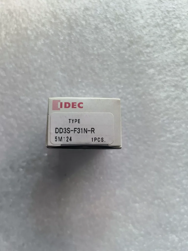 IDEC DD3S-F31N-R Display Module thumbnail