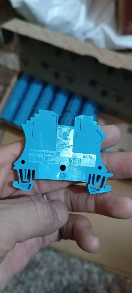 Weidmuller WDU2.5BL Terminal Block thumbnail