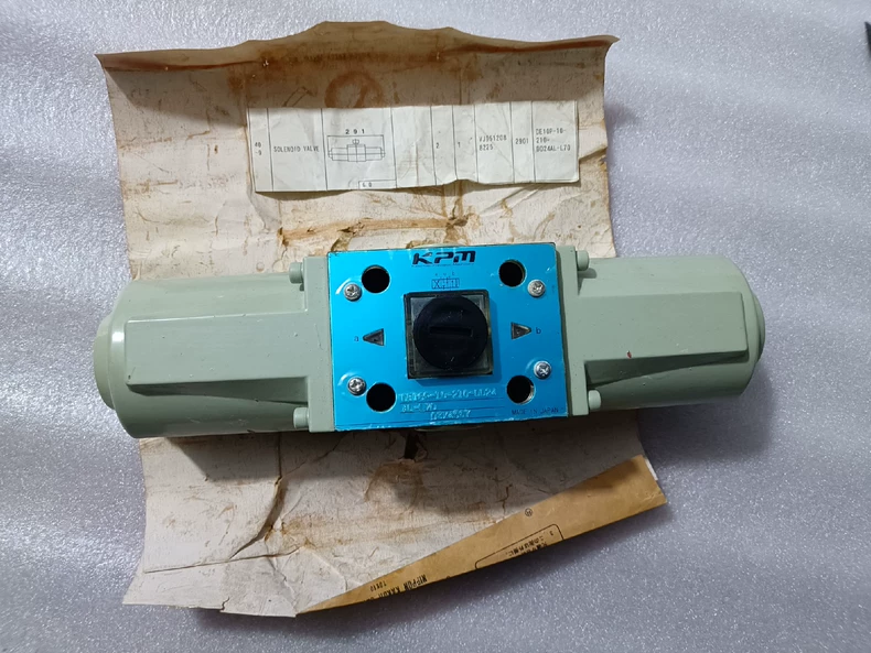 XHKTD DE10P-10-210-DD24AL-L70 Solenoid Valve