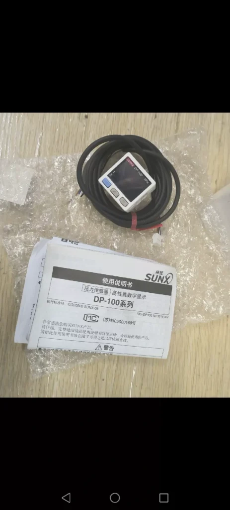 SUNX DP-102 Pressure Switch thumbnail