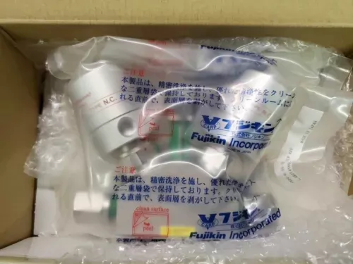 Fujikin FBDV-6.35-2B3 Valve