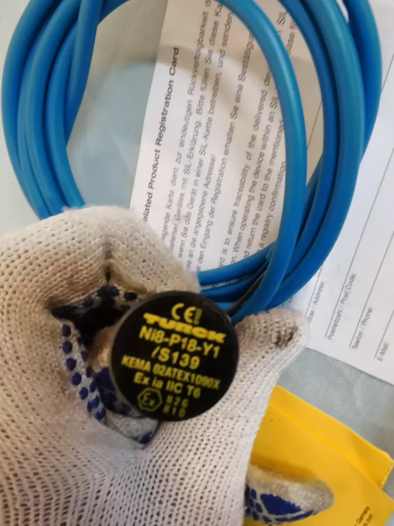 TURCK Ni8-P18-Y1/S139 Proximity Sensor thumbnail