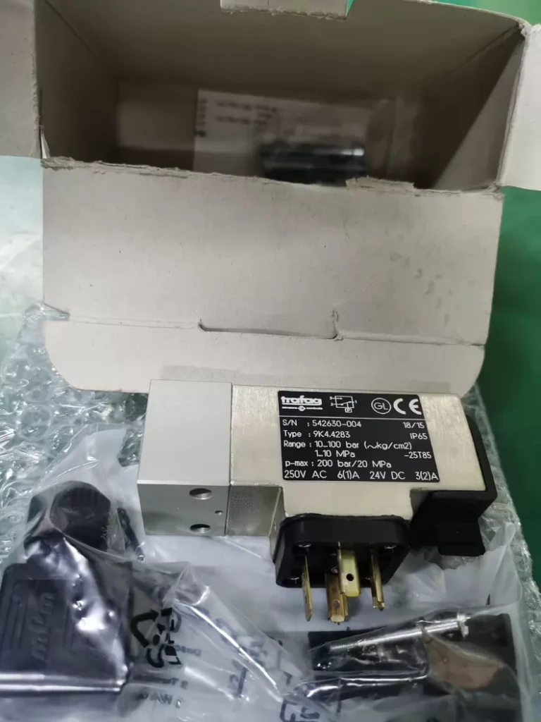 Trafag 9K4.4283 Pressure Switch thumbnail