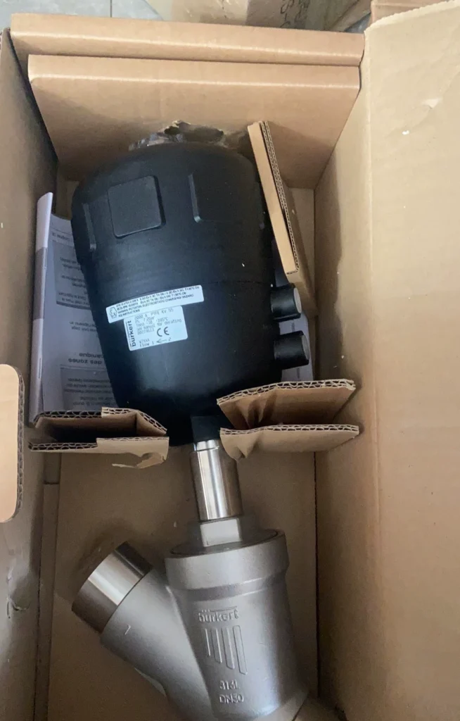 Burkert 2000A Angle Seat Valve thumbnail