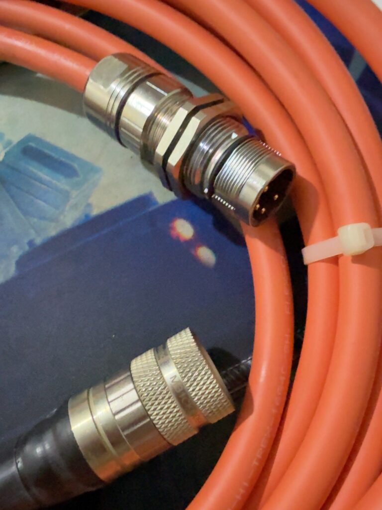 FLEX CABLE FC-CPWM4E7-16AF-M04.5 Power Cable thumbnail