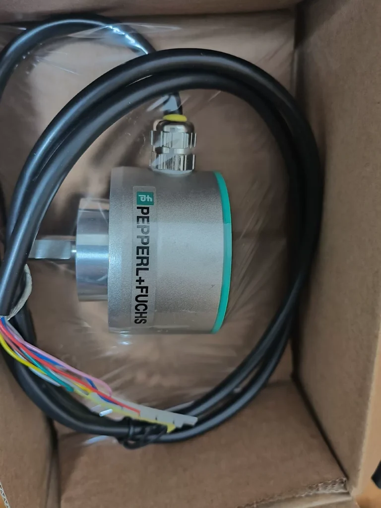 Pepperl+Fuchs ENI58IL-S10CA5-1024UD1-RC1 Rotary Encoder thumbnail