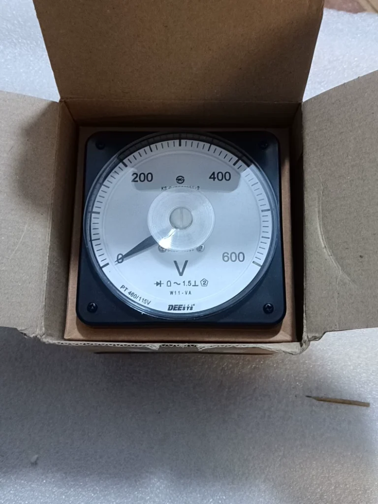 DEESYS W11-VA Voltmeter