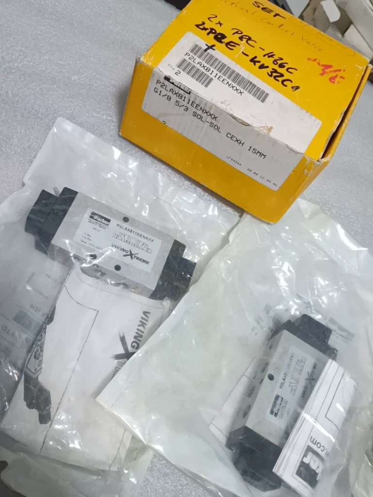 Parker P2LAX811EENXXX Pneumatic Directional Valve