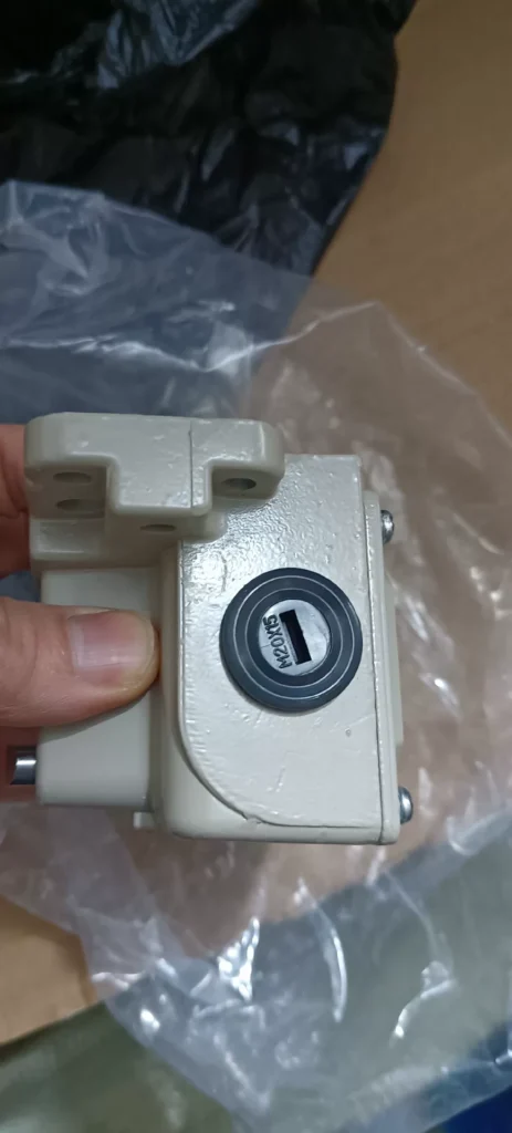 Azbil LDVS-5304S Switch thumbnail