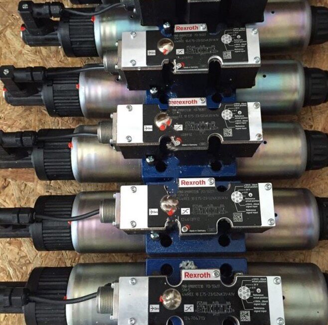 Bosch Rexroth R900927231 4WREE10E50-23/G24K31/A1V Valve