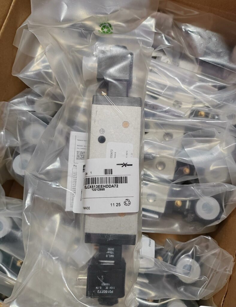 Parker P2LCX513EEHDDA72 Pneumatic Valve thumbnail