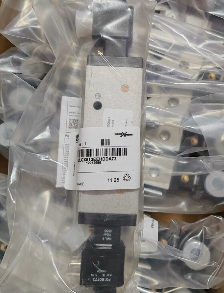Parker P2LCX513EEHDDA72 Pneumatic Valve thumbnail