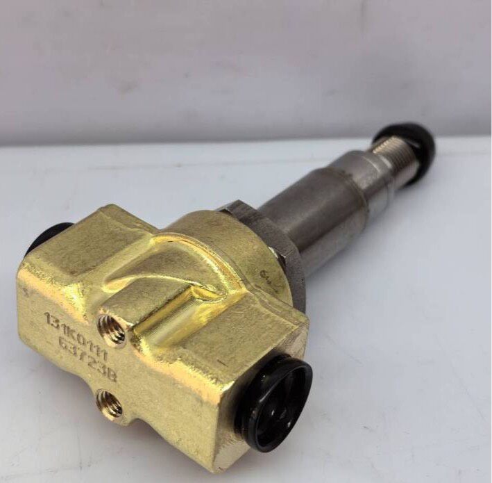 Parker 131K0111 Pneumatic Valve thumbnail