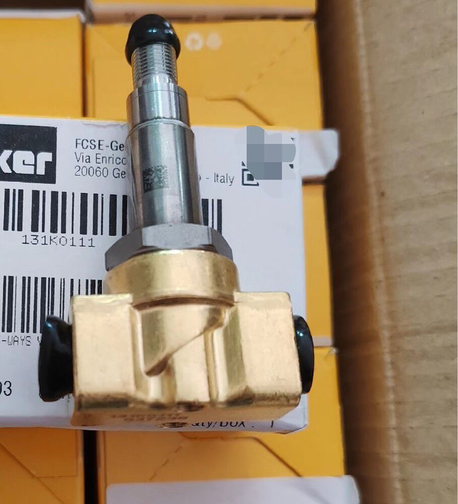 Parker 131K0111 Pneumatic Valve thumbnail