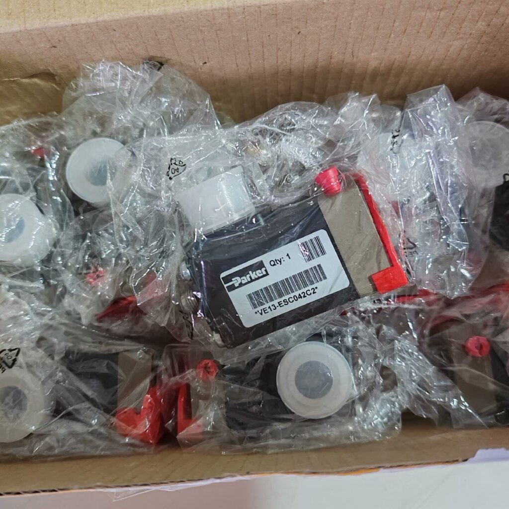 Parker VE13-ESC042C2 Pneumatic Valve thumbnail
