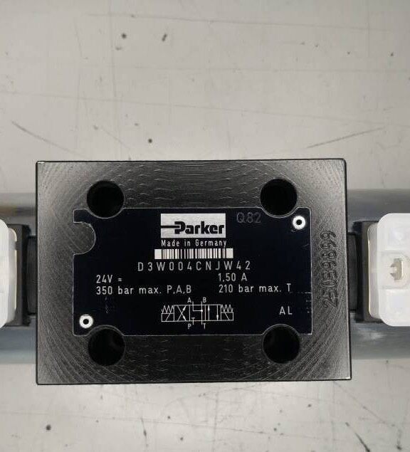 Parker D3W004CNJW Solenoid Valve