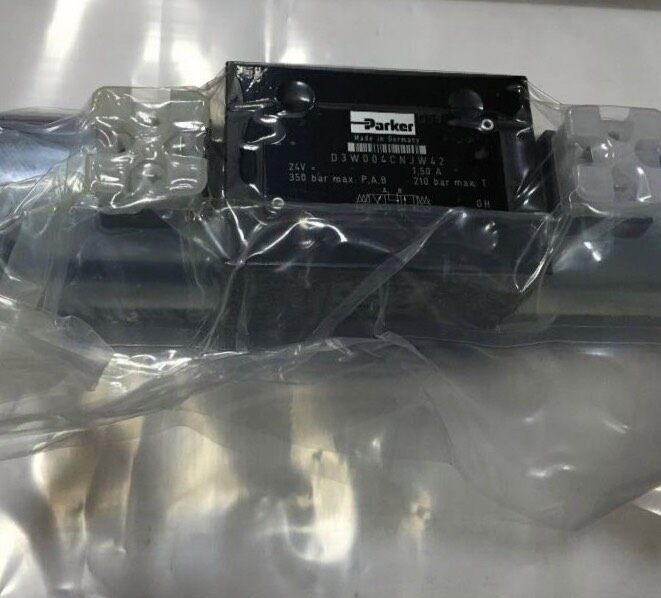 Parker D3W004CNJW Solenoid Valve thumbnail