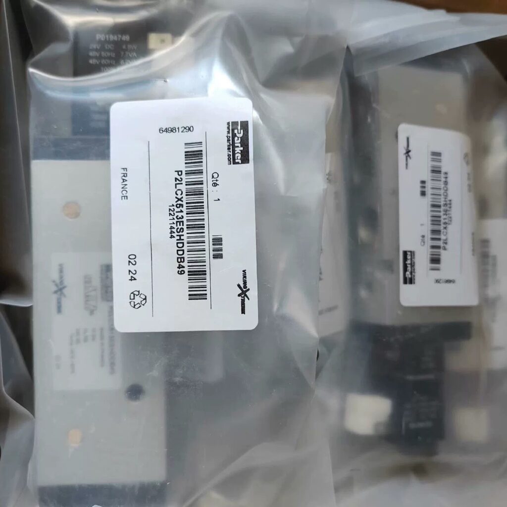 Parker P2LCX513ESHDDB49 Pneumatic Valve thumbnail