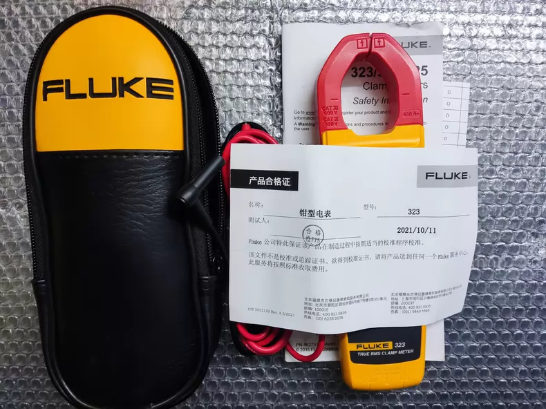 FLUKE 323 Clamp Meter thumbnail