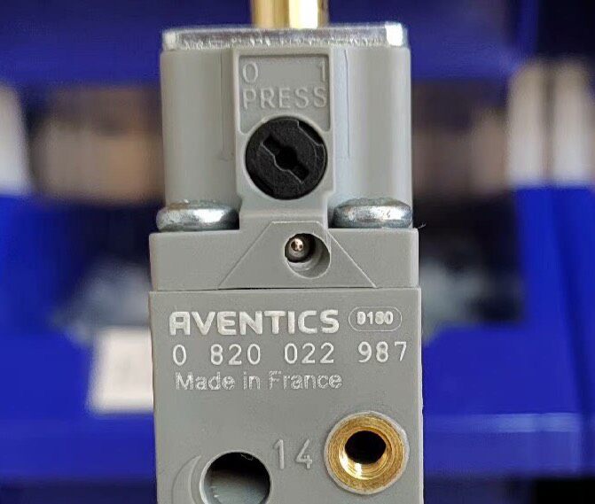 Aventics 0820022987 Pneumatic Valve thumbnail