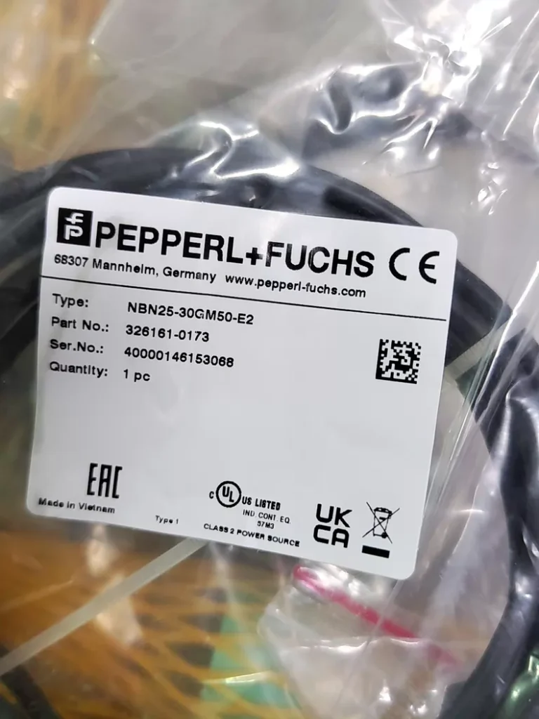 Pepperl+Fuchs NBN25-30GM50-E2 Inductive sensor