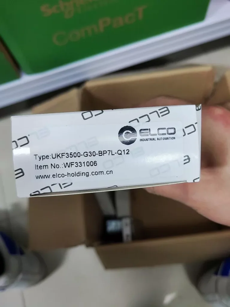 ELCO UKF3500-G30-BP7L-Q12 Ultrasonic sensor thumbnail