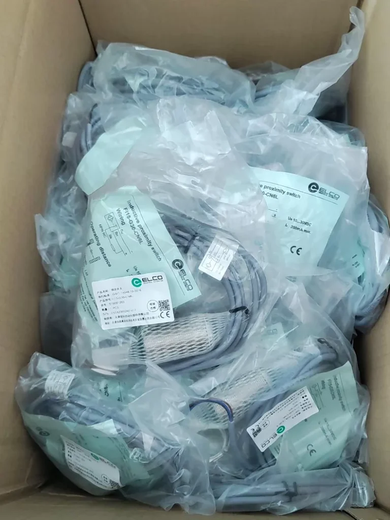 ELCO FI15-G30-CN6L Proximity sensor