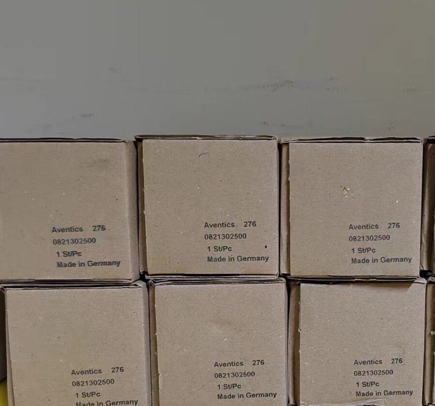 Aventics 0821302500 Pneumatic Valve thumbnail