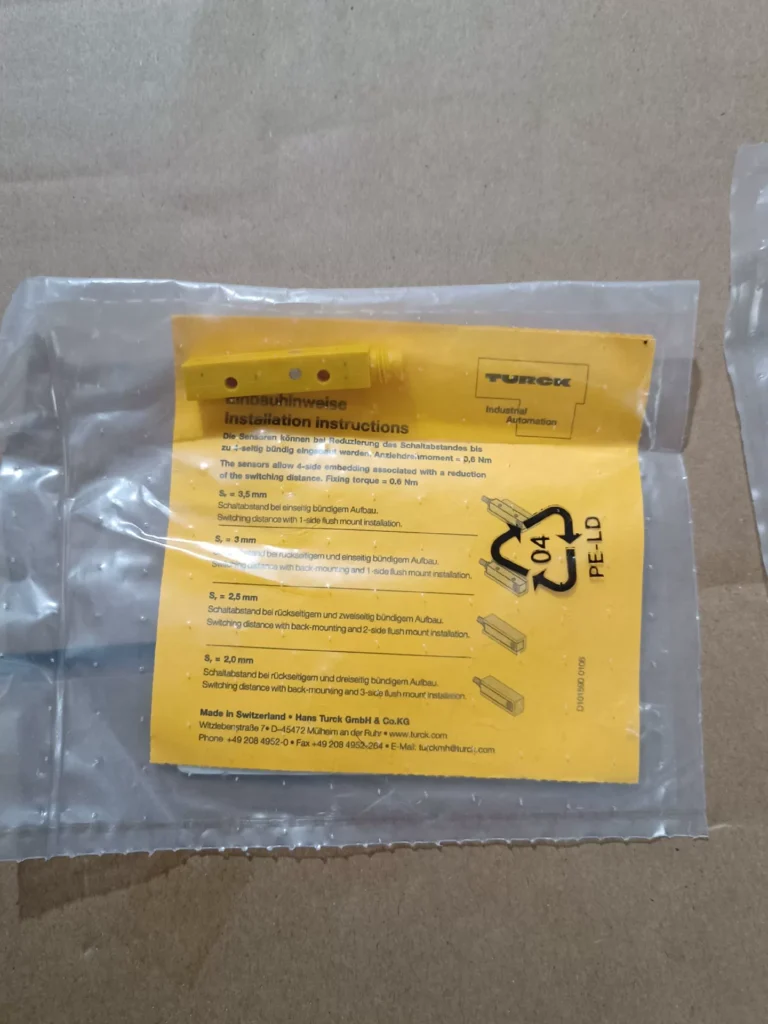 Turck NI4U-Q8SE-AP6X-V1131 Proximity Sensor thumbnail