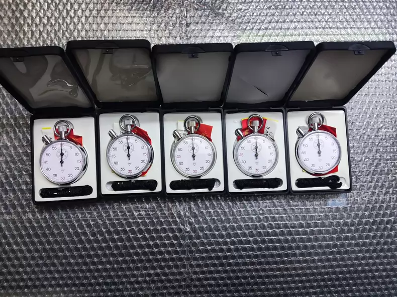 LAGIWXAR 806 Mechanical Stopwatch thumbnail