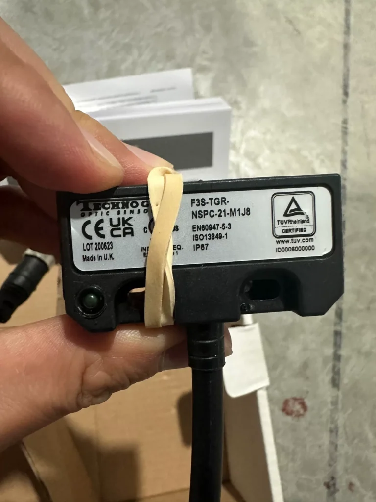 TECHNOGR F3S-TGR-N Limit Switch thumbnail