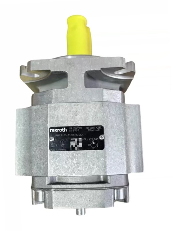 Bosch Rexroth R900932265 PGF2-22/006RE01VE4 Gear Pump thumbnail