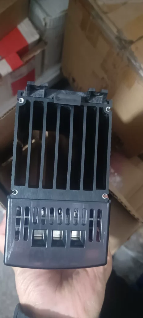 Watlow DC10-40P0-0000 Temperature Controller thumbnail