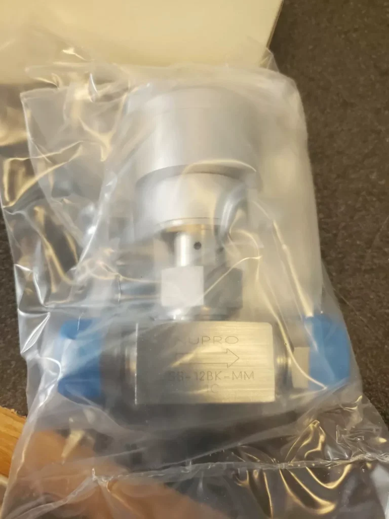 Swagelok SS-12BK-MM-1C High-Purity Process Valve thumbnail