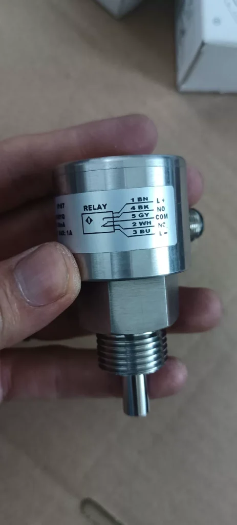 HOWNNER FS23-G12EDRYQ Switch