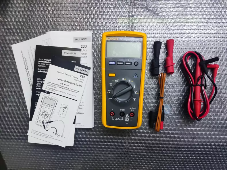 FLUKE 233 Multimeter thumbnail