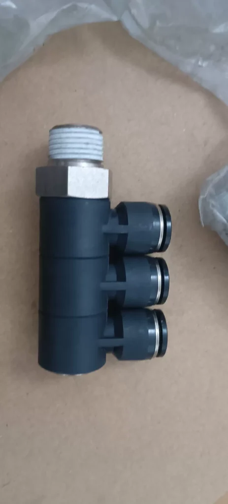 PISCO PHT12-04 Connector thumbnail
