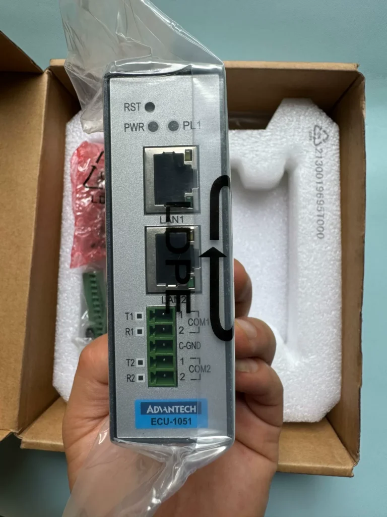 Advantech ECU-1051TL-R10AAE Gateway