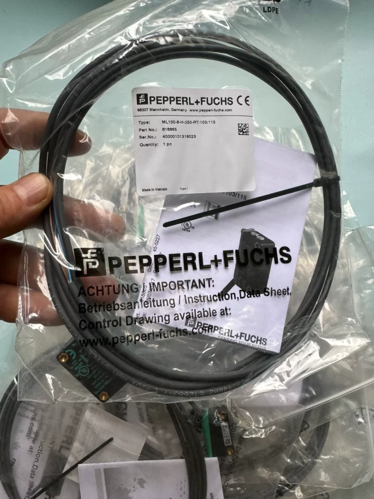 Pepperl+Fuchs ML100-8-H-250-RT/103/115 Sensor thumbnail